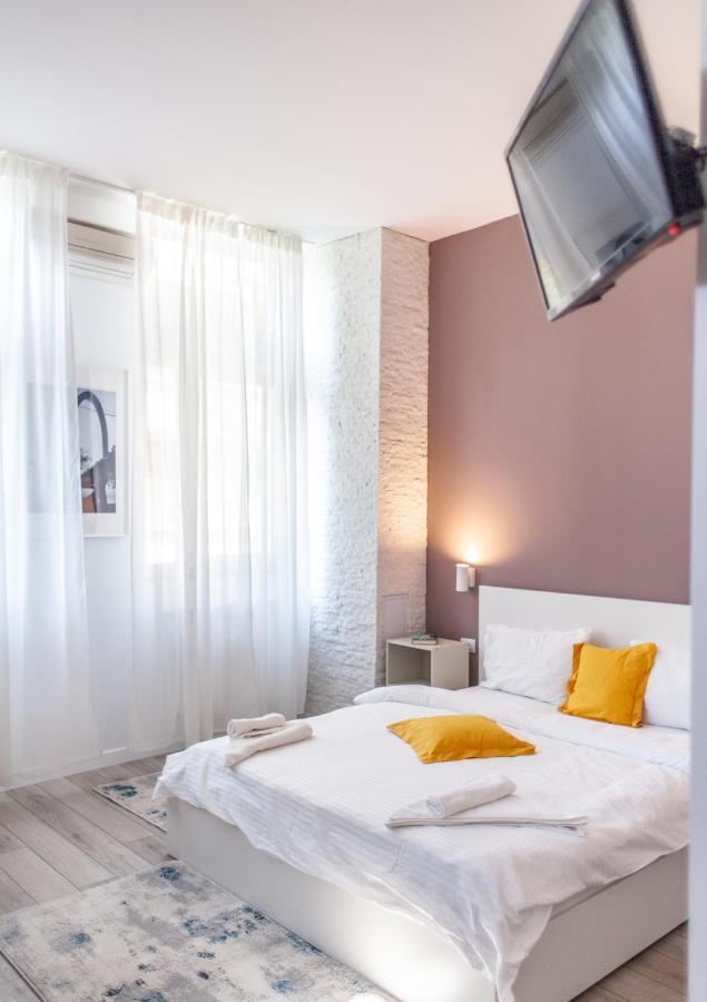 Modern Studio In The Heart Of Iasi Bagian luar foto