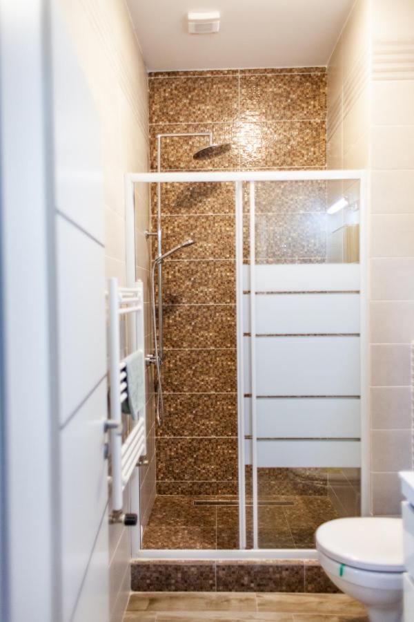 Modern Studio In The Heart Of Iasi Bagian luar foto