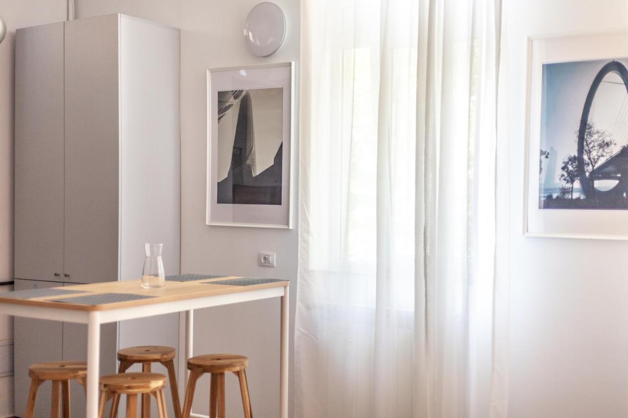 Modern Studio In The Heart Of Iasi Bagian luar foto