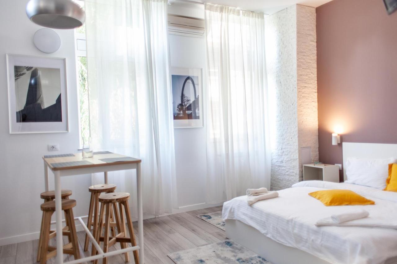 Modern Studio In The Heart Of Iasi Bagian luar foto
